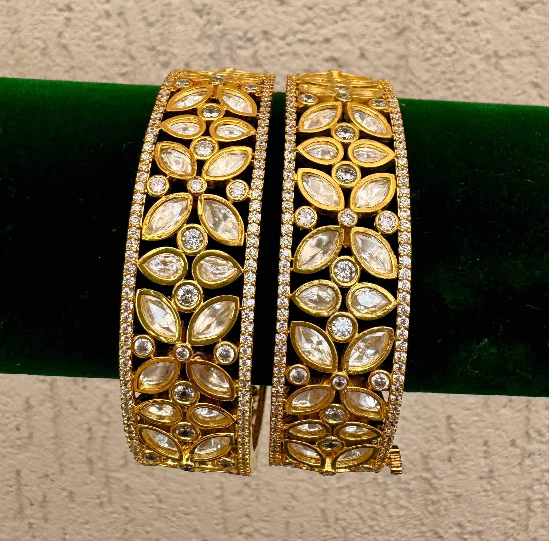 Kundan Bangles