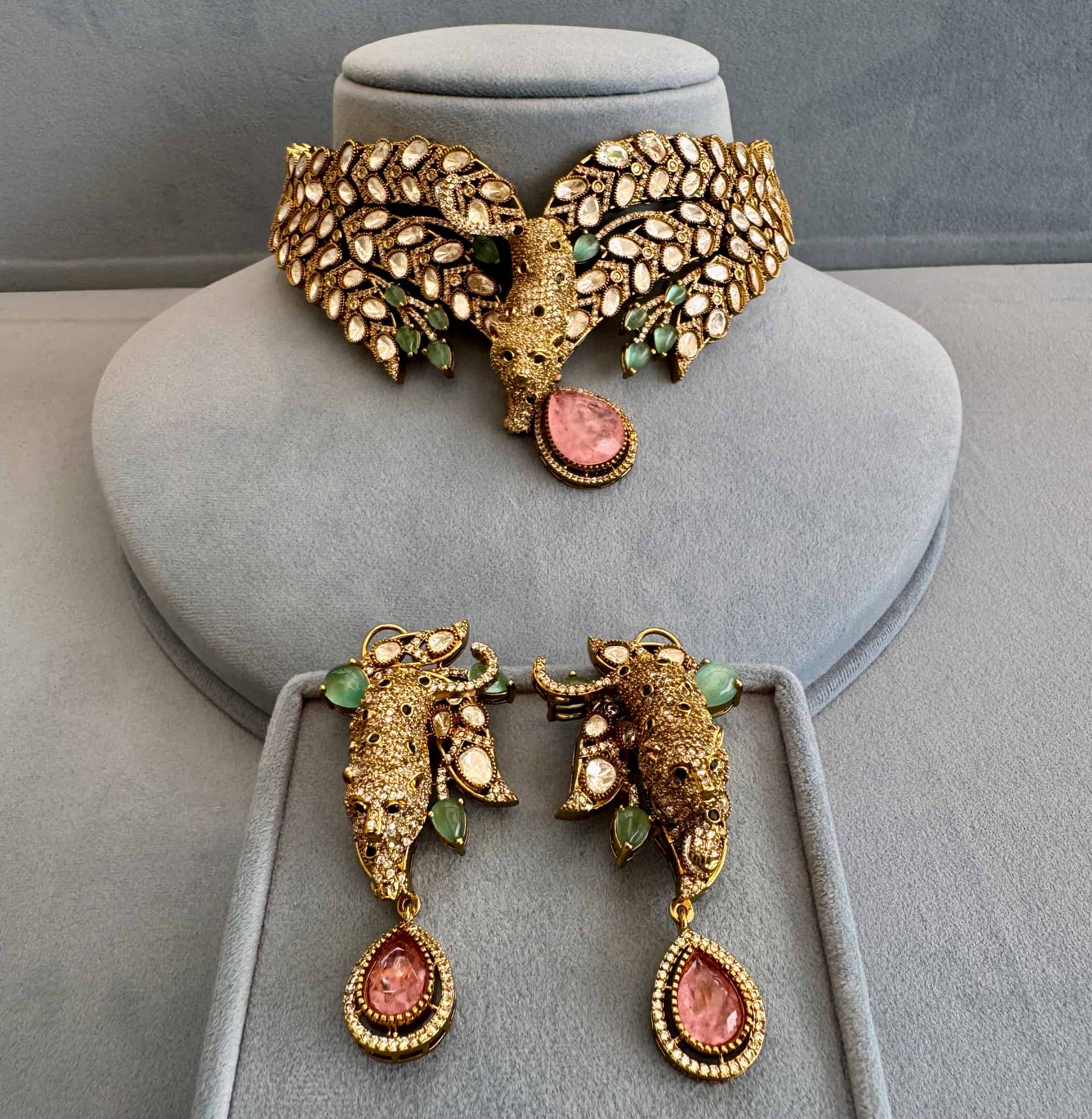 The Panther Royale Choker Set