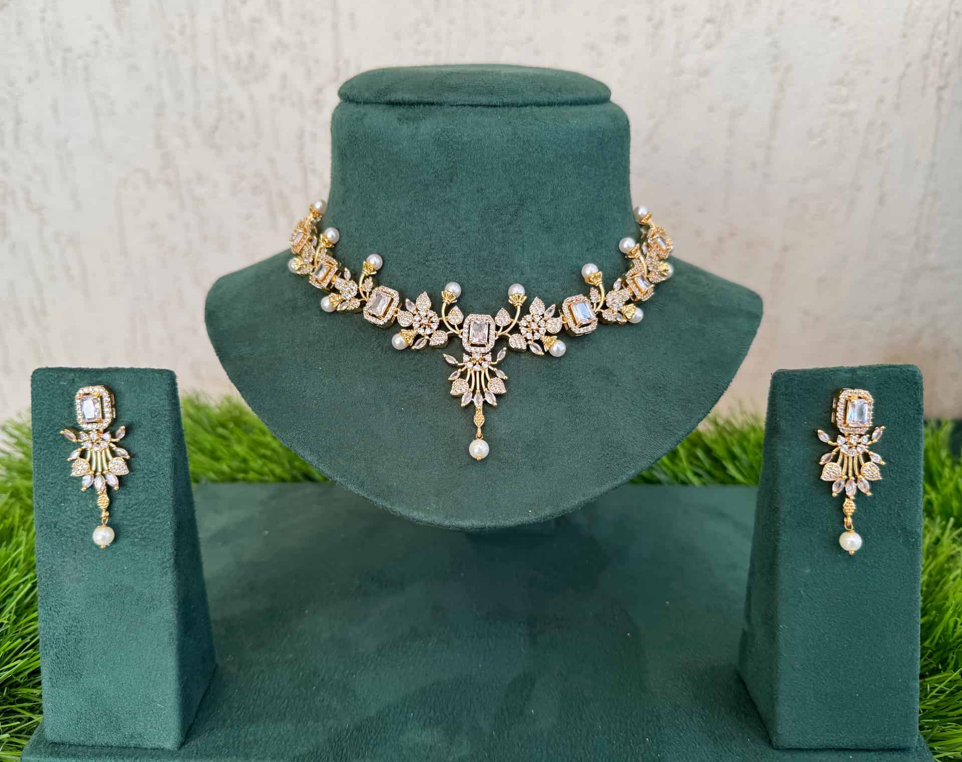 Floral Motifs American Diamonds Jewel Set