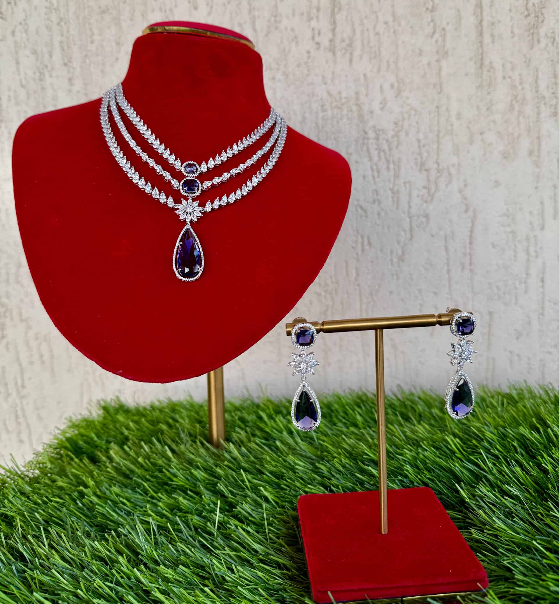 Multi-layered Necklace With Drop Earrings