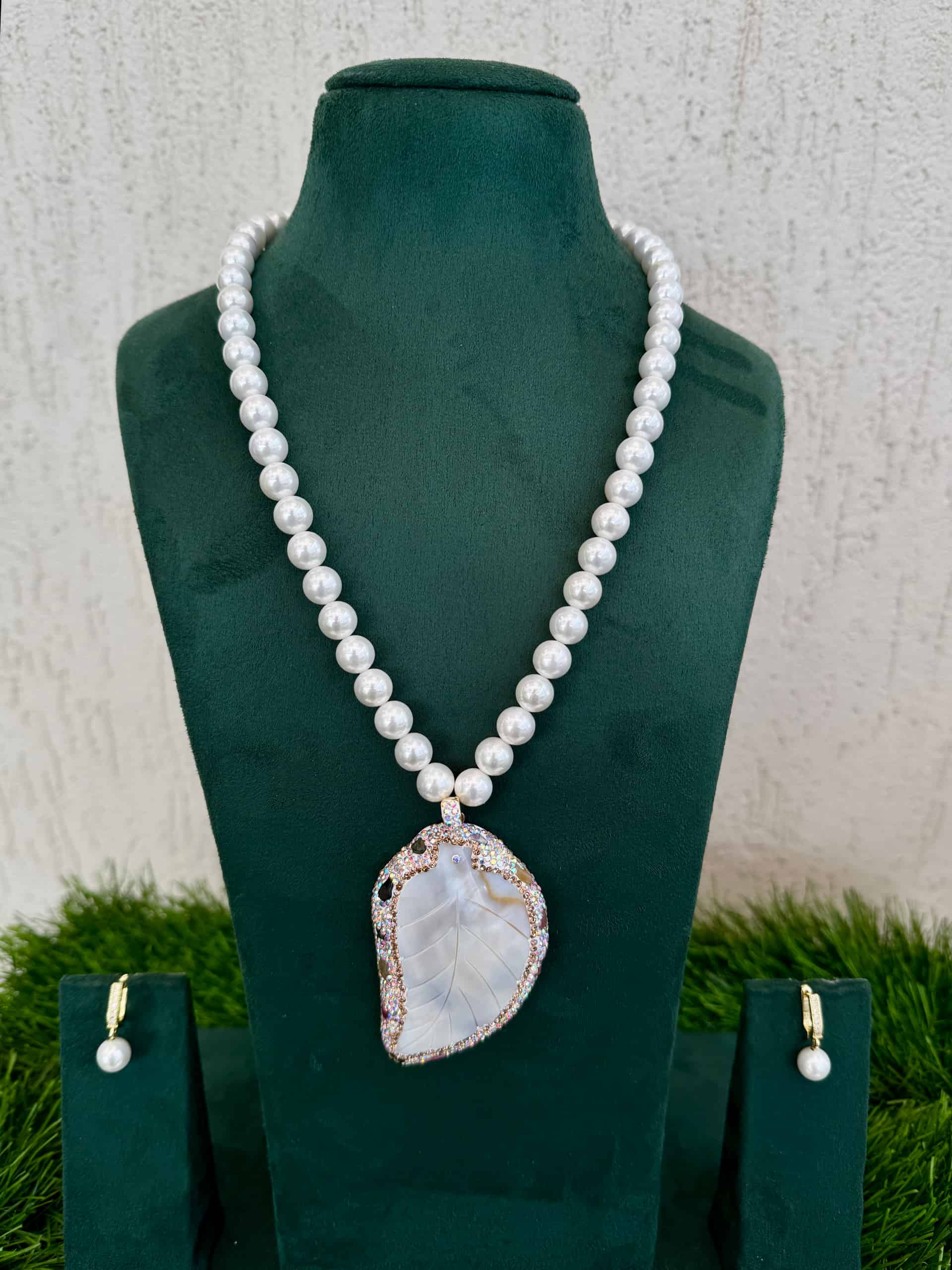 Jewel Of The Seas (ship Jewellery)
