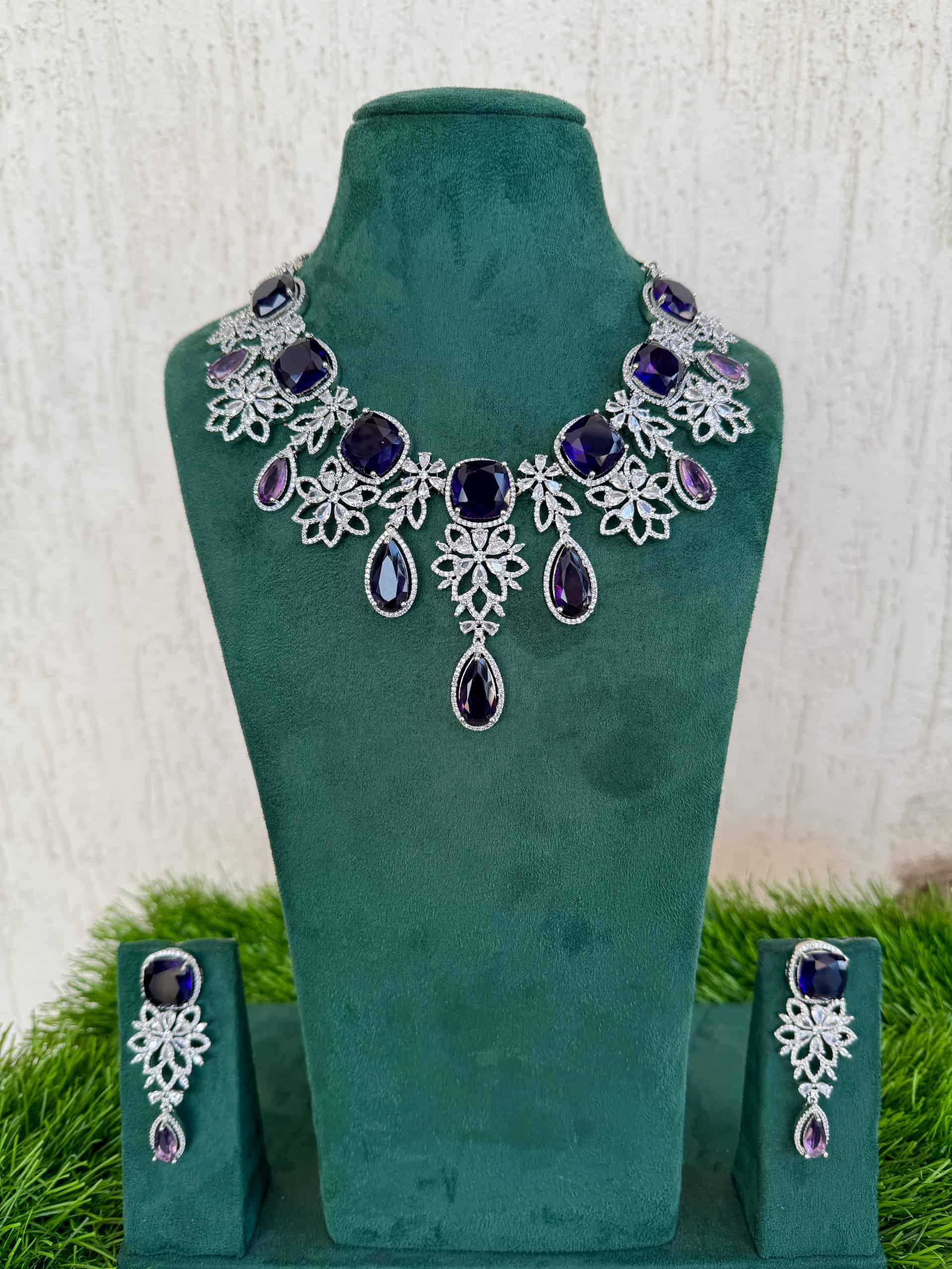 Purple Gemstones Ad Jewel Set