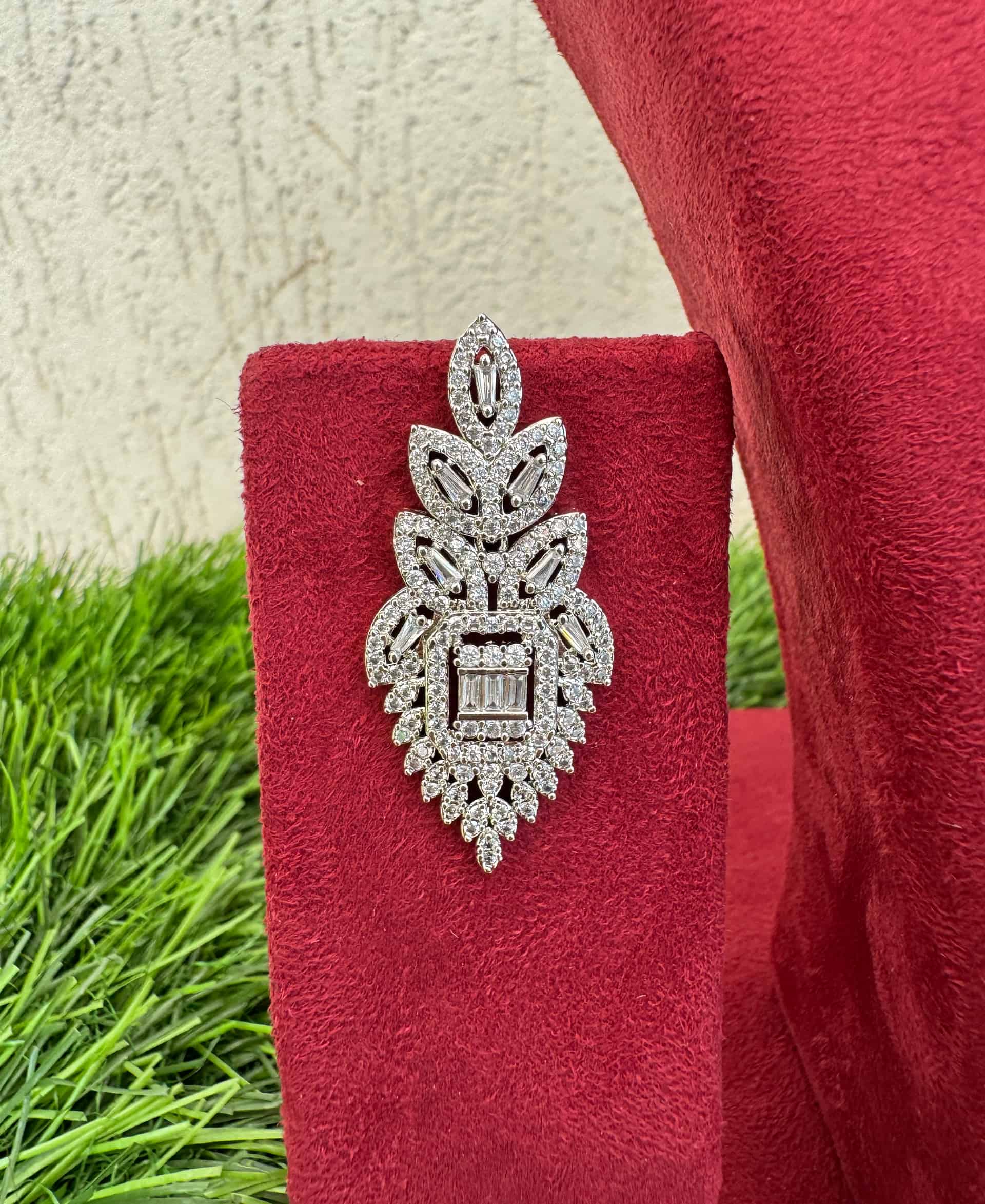 Coordinated American Diamonds Necklace With Earrings