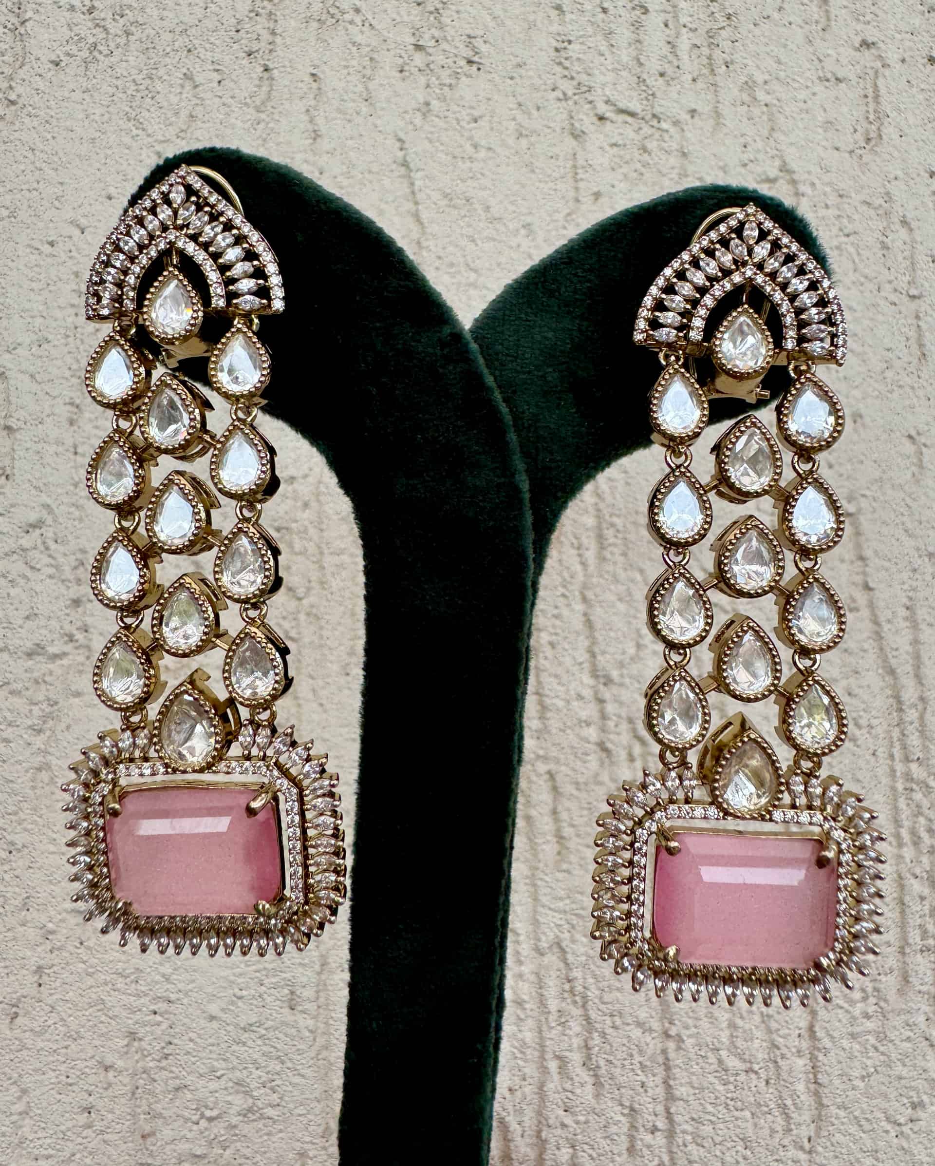 Traditional Antique Earrings – #e989e7